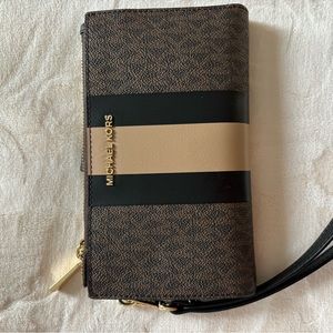 Michael Kors wallet